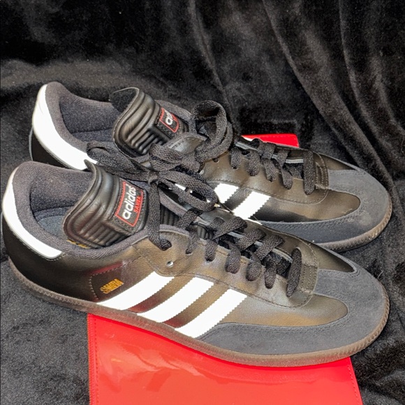 Adidas SAMBAS Black and White INDOOR SOCCER SHOES - Picture 17 of 17